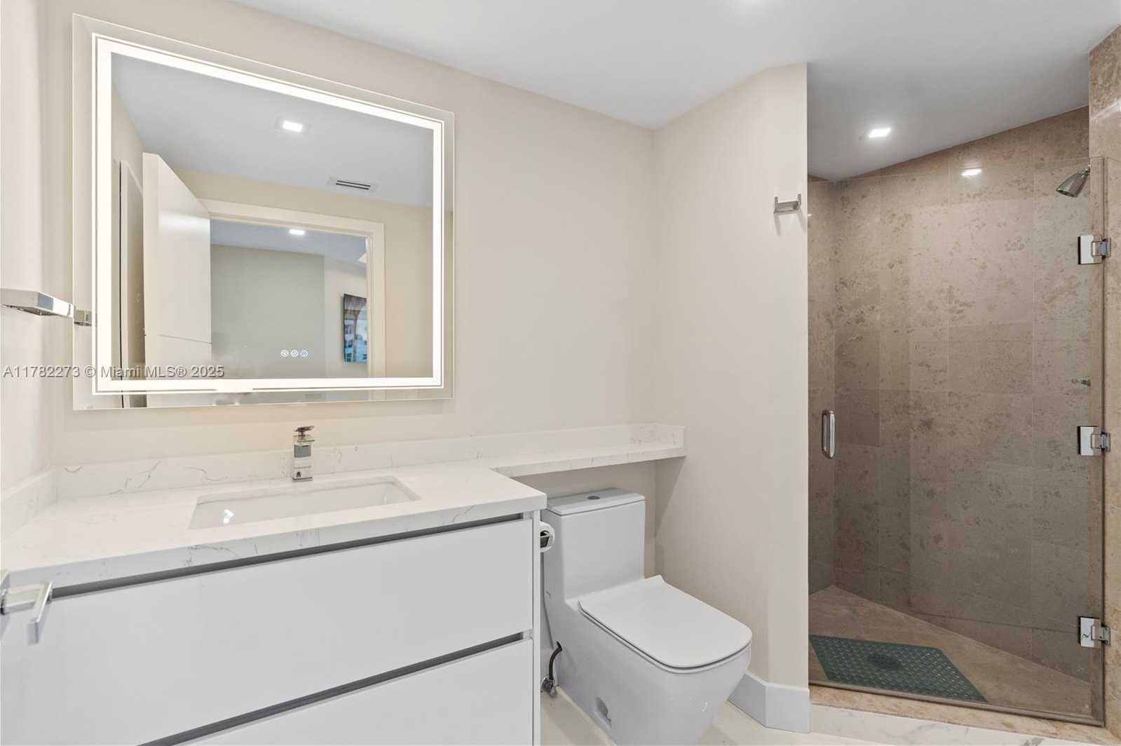 Small Image of 4779 COLLINS AVE #1205, Miami Beach Number 37