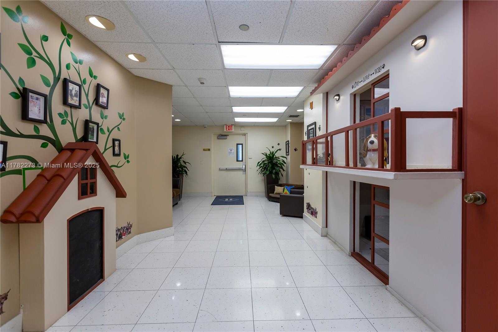 Small Image of 4779 COLLINS AVE #1205, Miami Beach Number 61