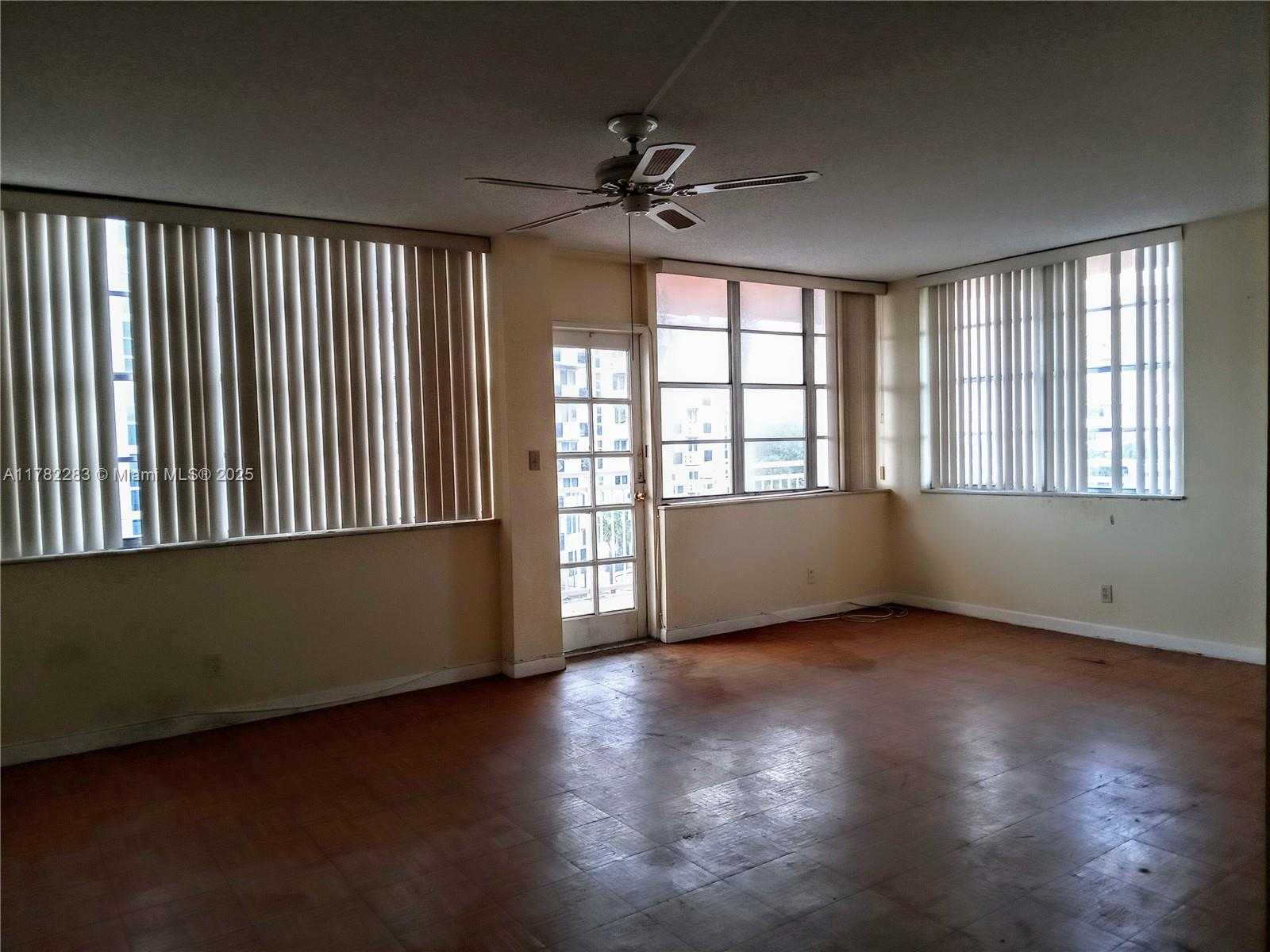 Small Image of 2025 #404, North Miami Beach Number 3