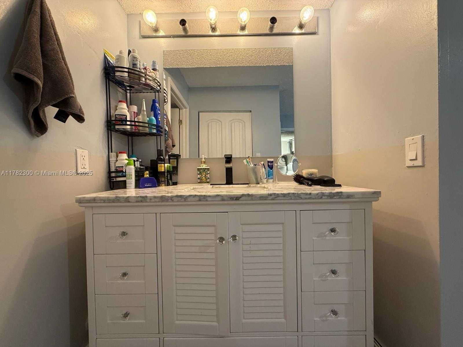 Small Image of 9121 SOUTH WEST 138TH PL #9121, Miami Number 10