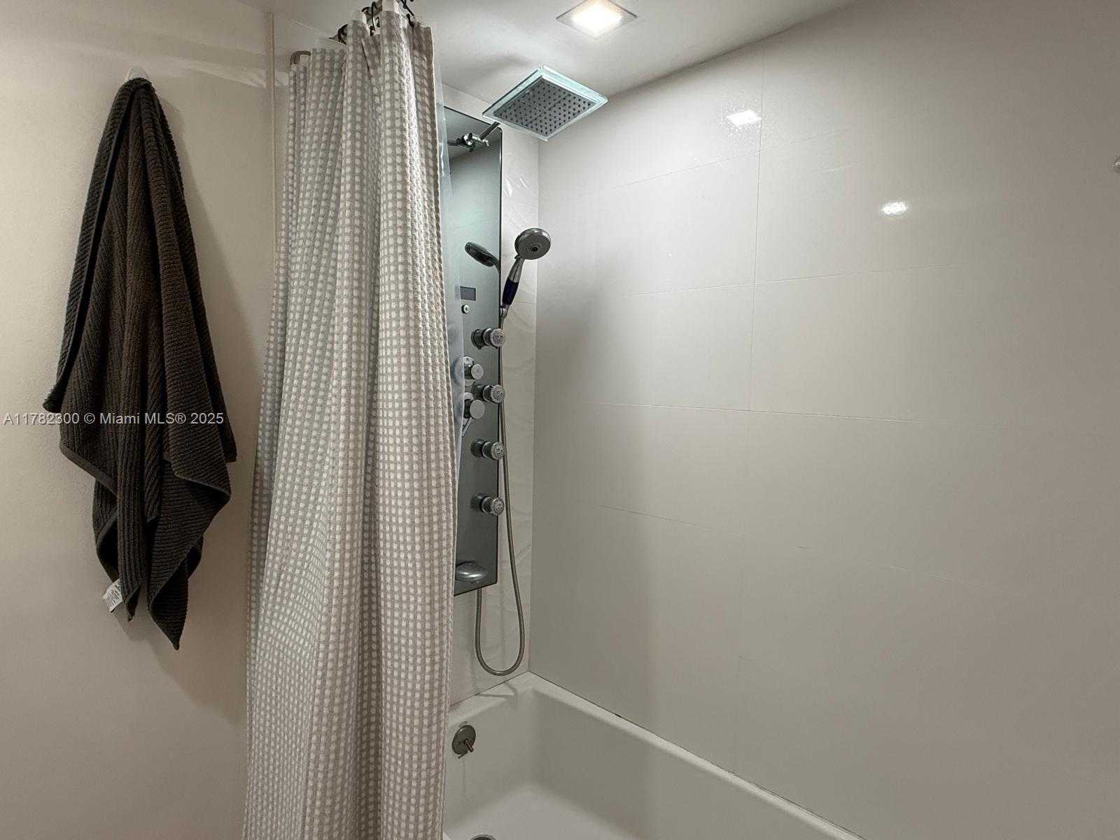Small Image of 9121 SOUTH WEST 138TH PL #9121, Miami Number 11