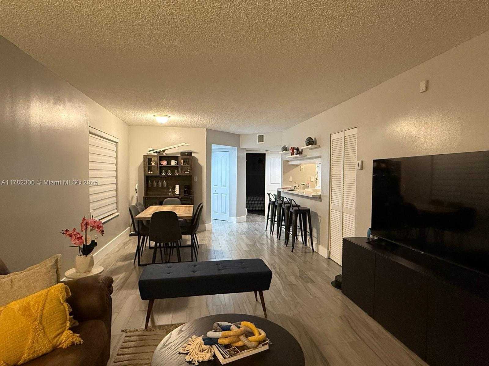 Small Image of 9121 SOUTH WEST 138TH PL #9121, Miami Number 12