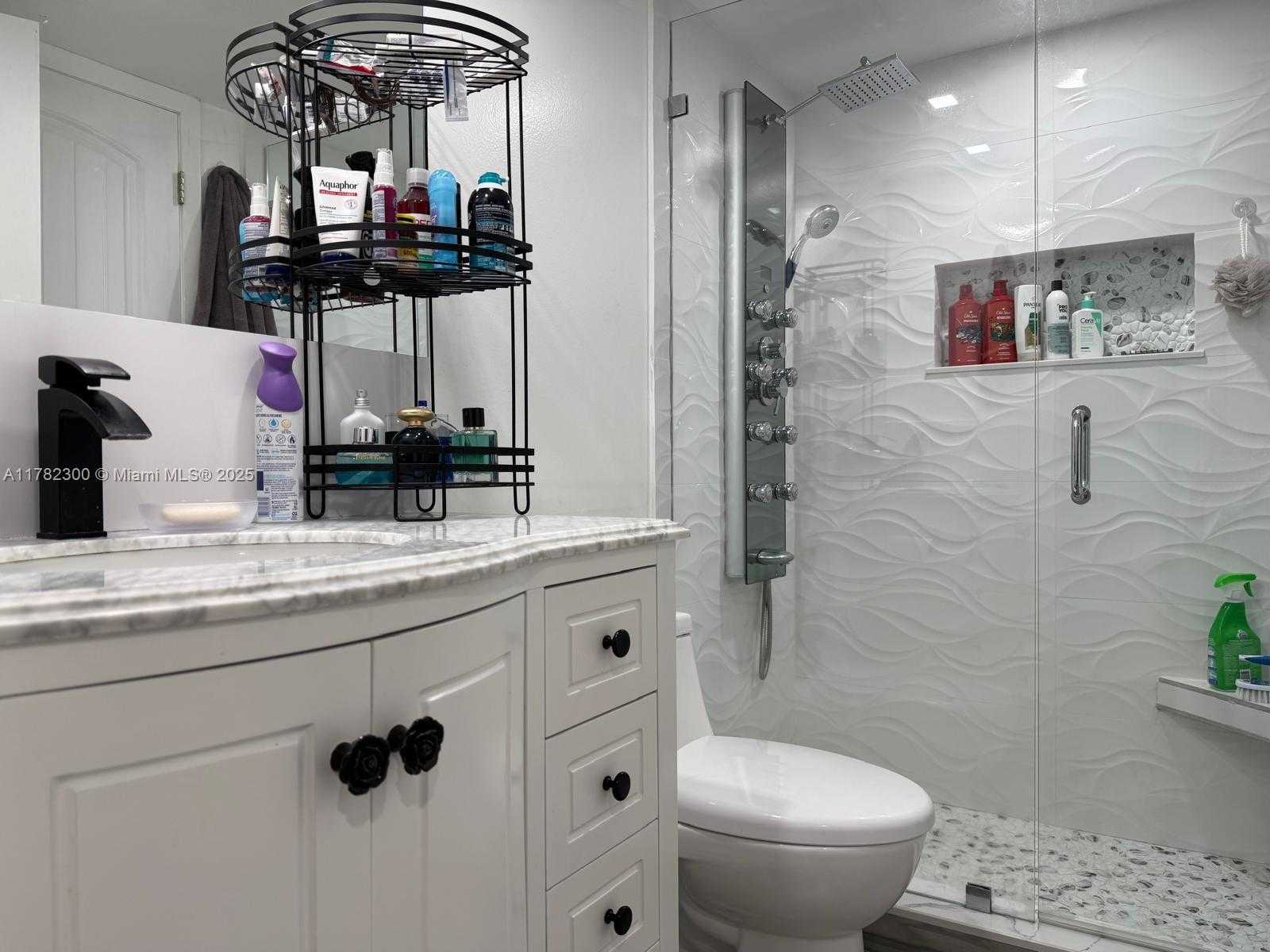 Small Image of 9121 SOUTH WEST 138TH PL #9121, Miami Number 14