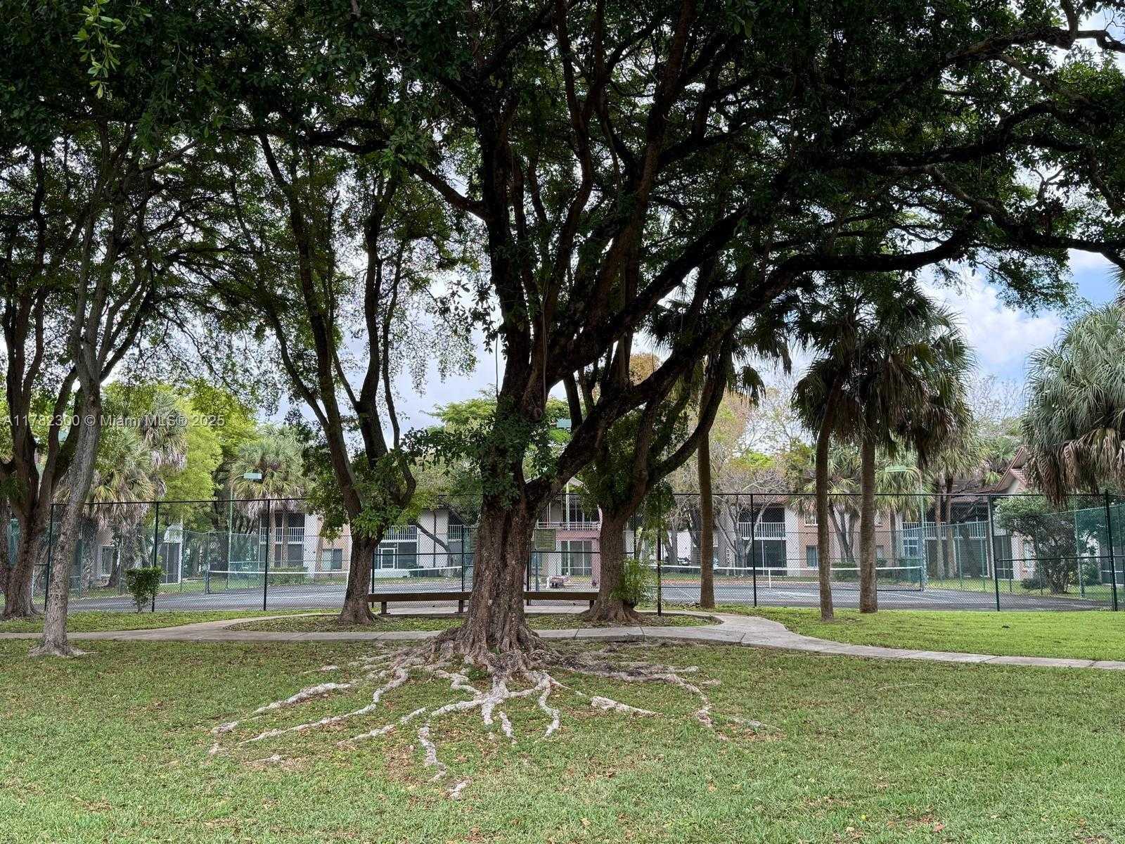 Small Image of 9121 SOUTH WEST 138TH PL #9121, Miami Number 16