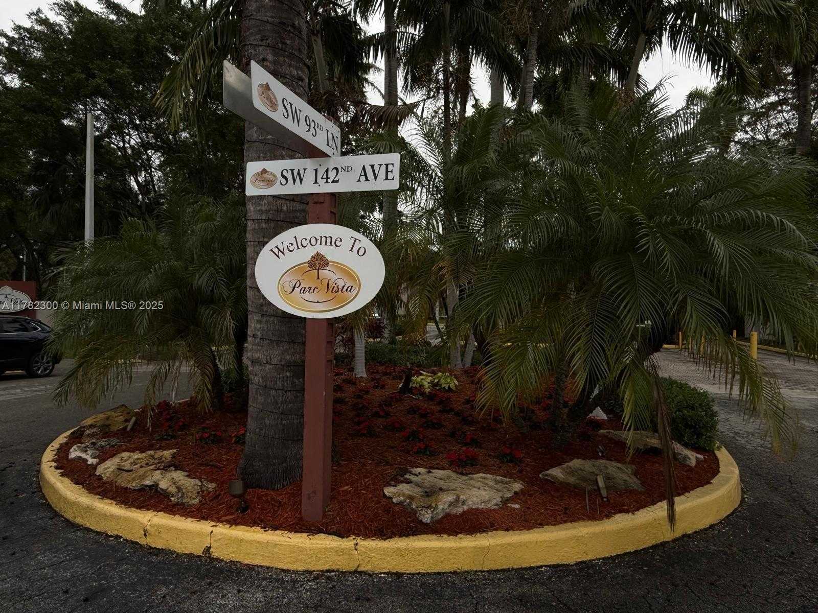 Small Image of 9121 SOUTH WEST 138TH PL #9121, Miami Number 3