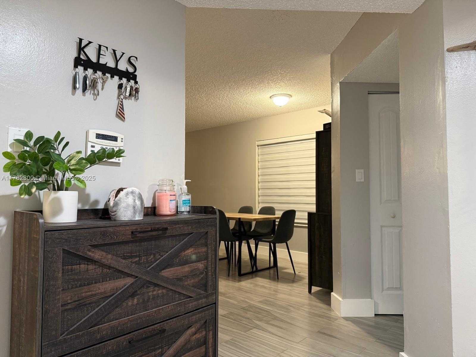 Small Image of 9121 SOUTH WEST 138TH PL #9121, Miami Number 4