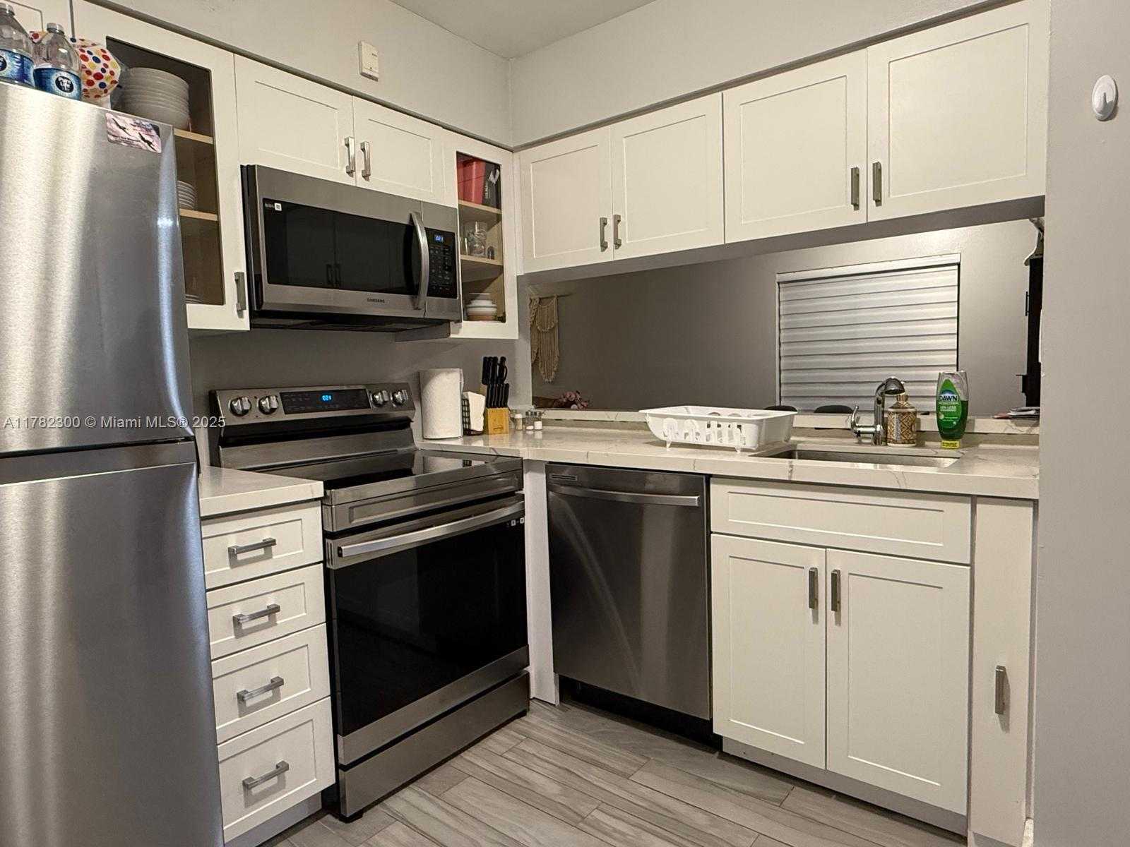 Small Image of 9121 SOUTH WEST 138TH PL #9121, Miami Number 7