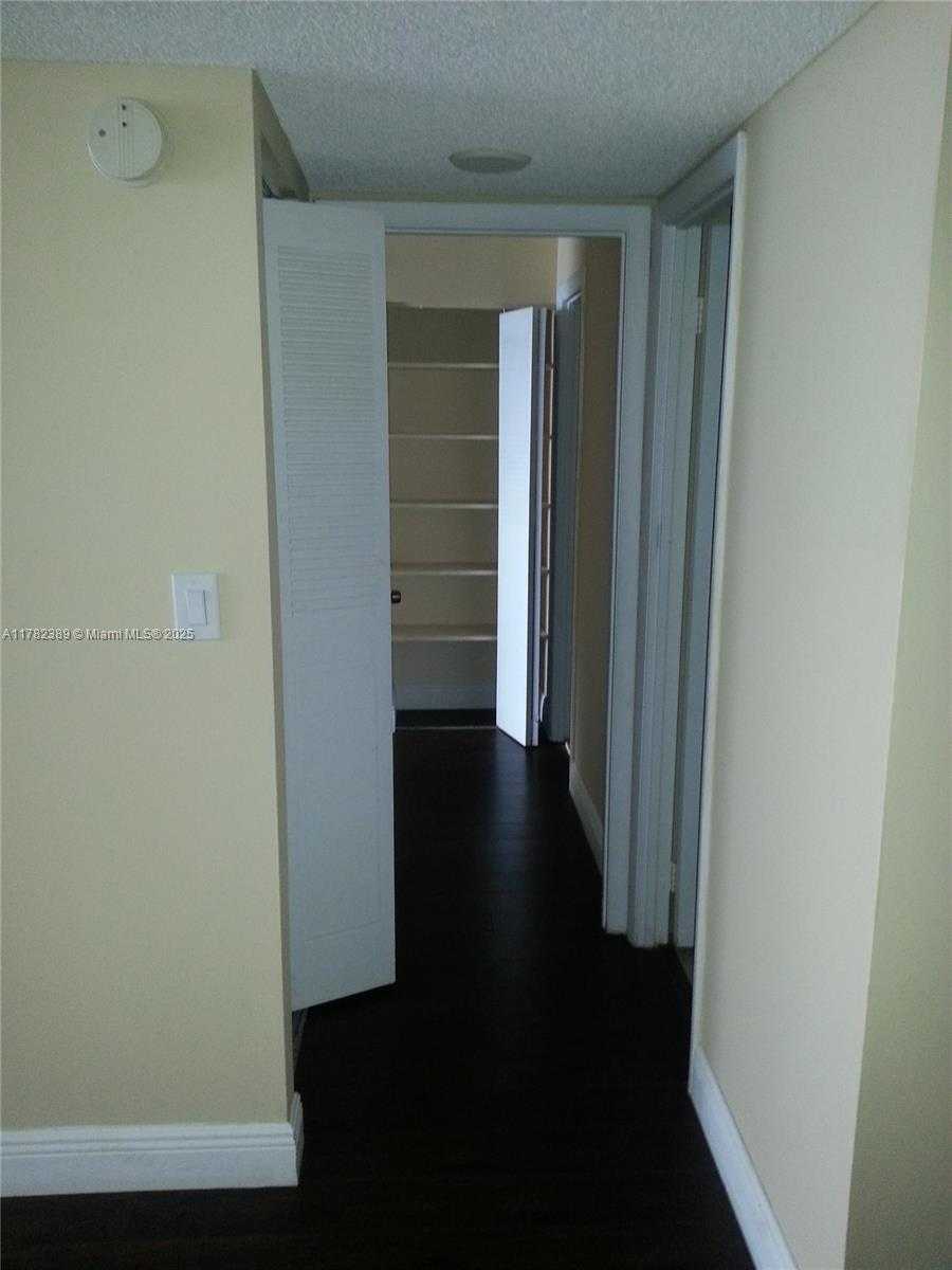 Small Image of 2750 NORTH EAST 183RD ST #2607, Aventura Number 10