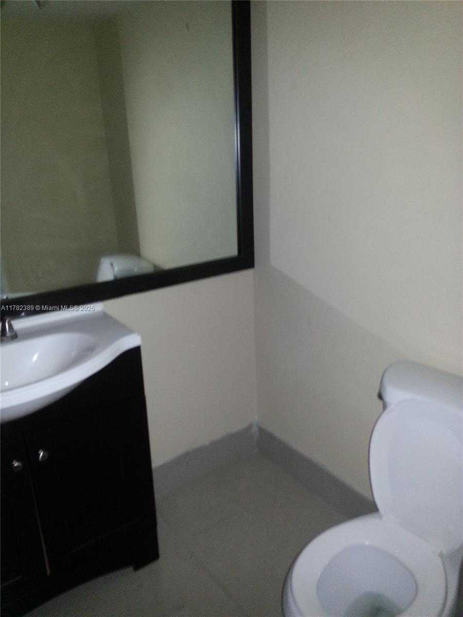 Small Image of 2750 NORTH EAST 183RD ST #2607, Aventura Number 11