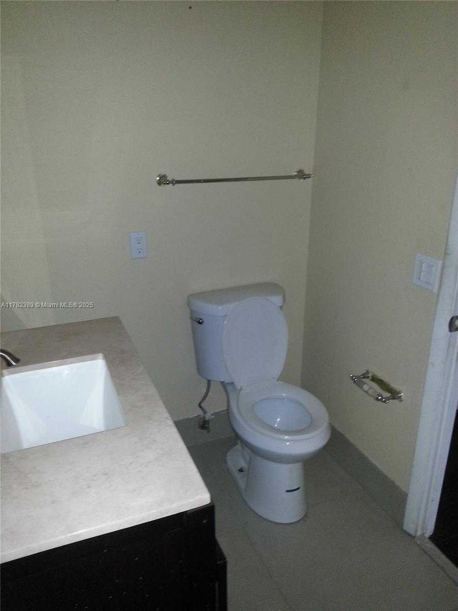 Small Image of 2750 NORTH EAST 183RD ST #2607, Aventura Number 14