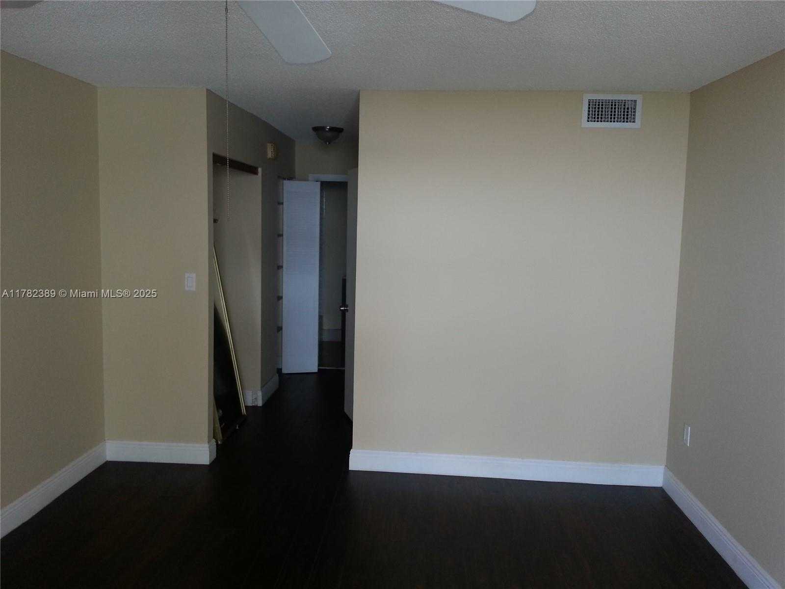 Small Image of 2750 NORTH EAST 183RD ST #2607, Aventura Number 16