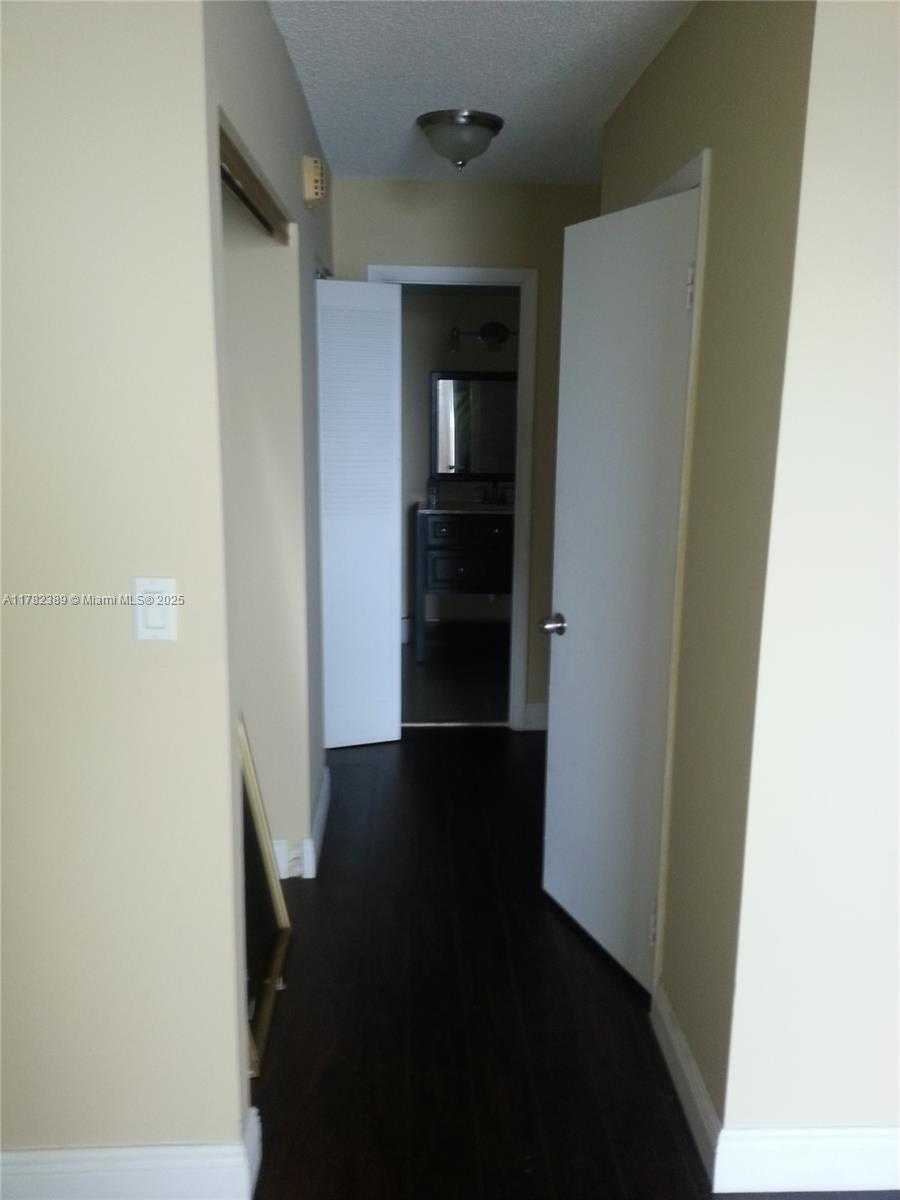Small Image of 2750 NORTH EAST 183RD ST #2607, Aventura Number 17