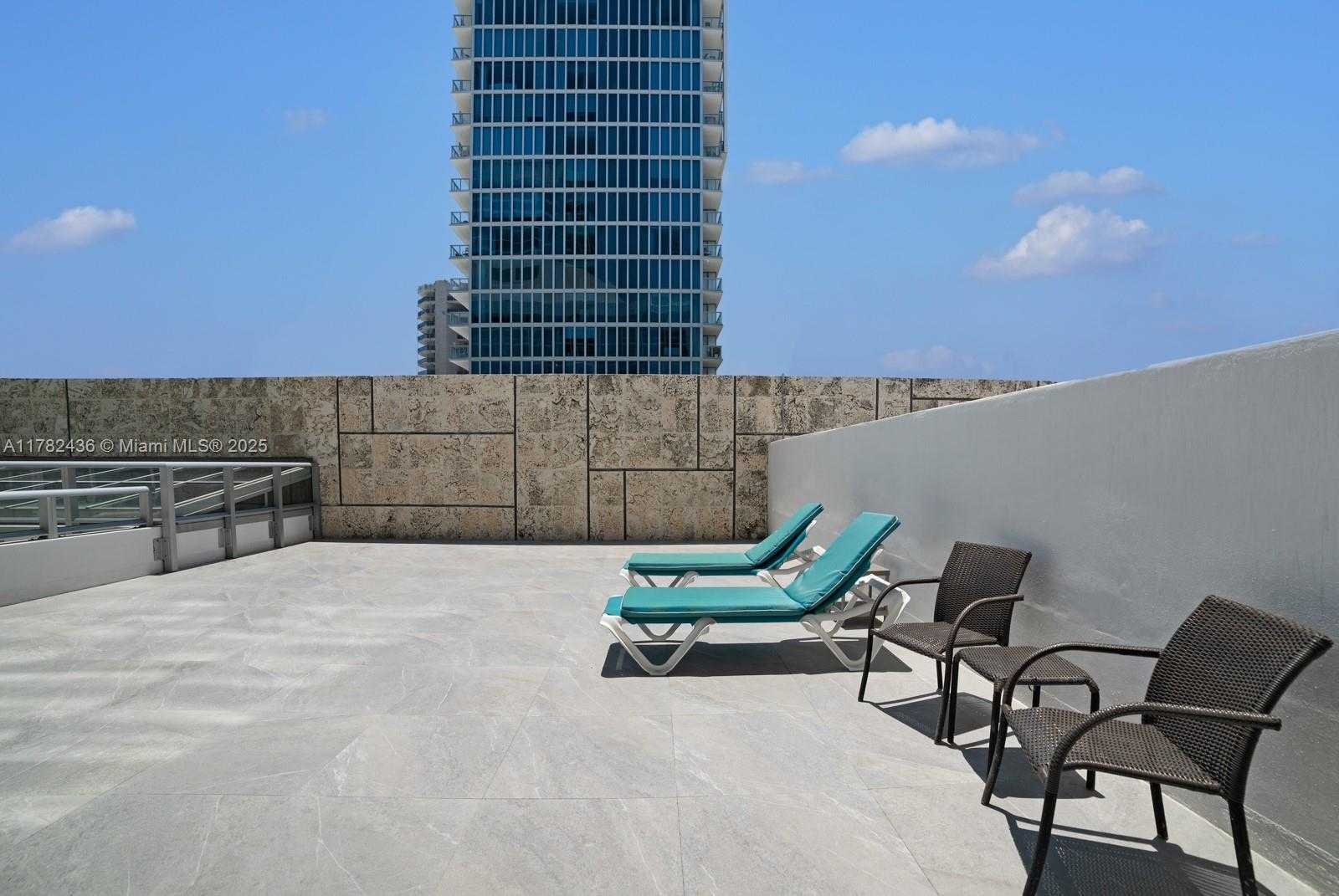 Small Image of 6801 COLLINS AVE #604, Miami Beach Number 10