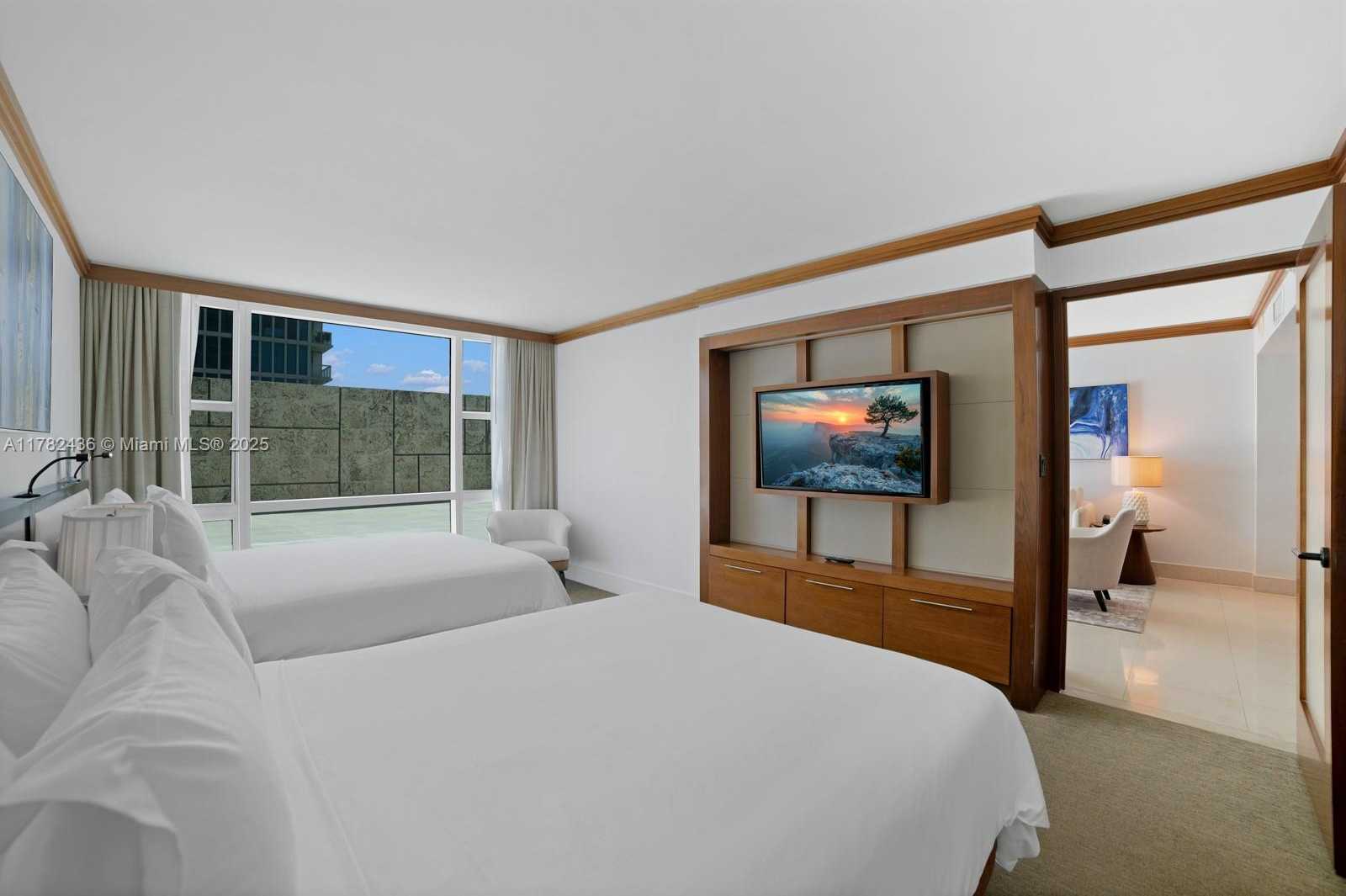 Small Image of 6801 COLLINS AVE #604, Miami Beach Number 12