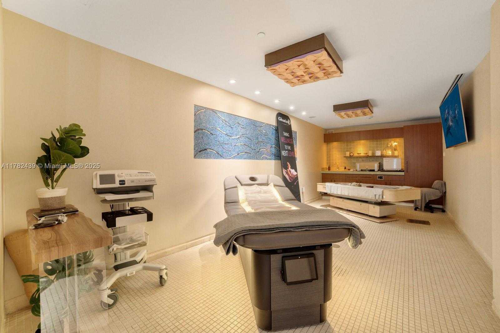 Small Image of 6801 COLLINS AVE #515, Miami Beach Number 32