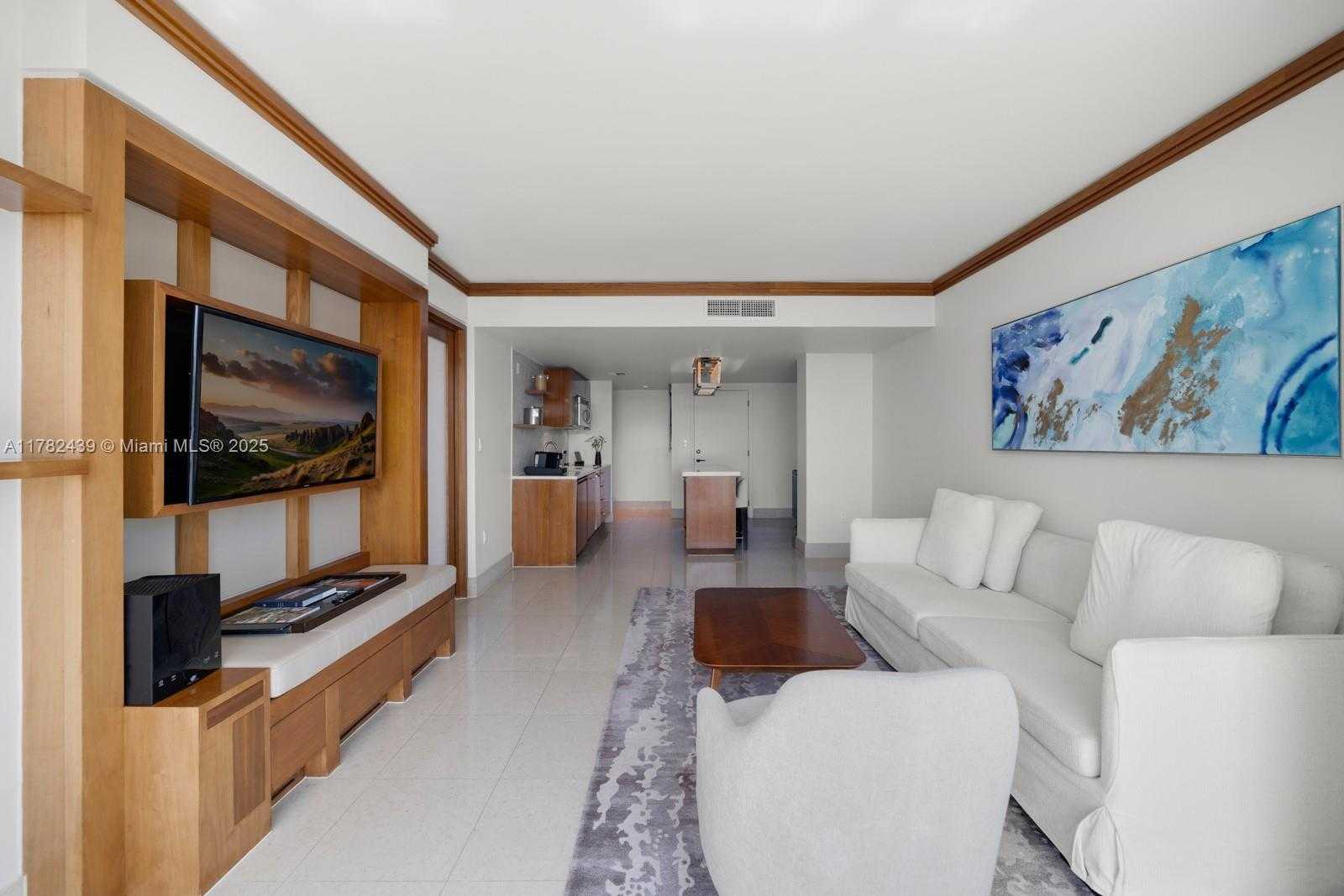 Small Image of 6801 COLLINS AVE #515, Miami Beach Number 4