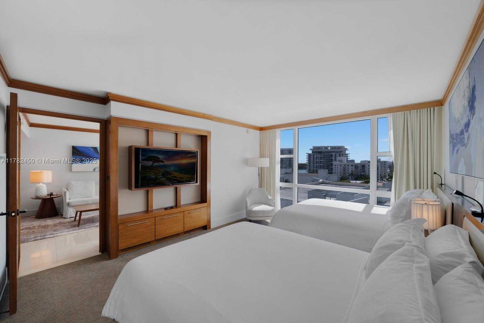 Small Image of 6801 COLLINS AVE #702, Miami Beach Number 11