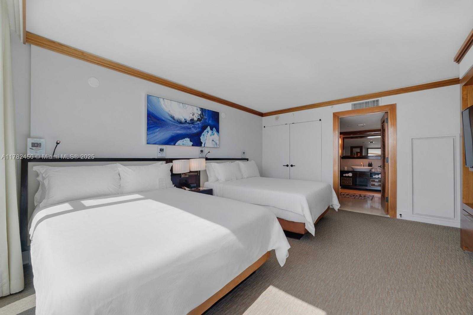 Small Image of 6801 COLLINS AVE #702, Miami Beach Number 13