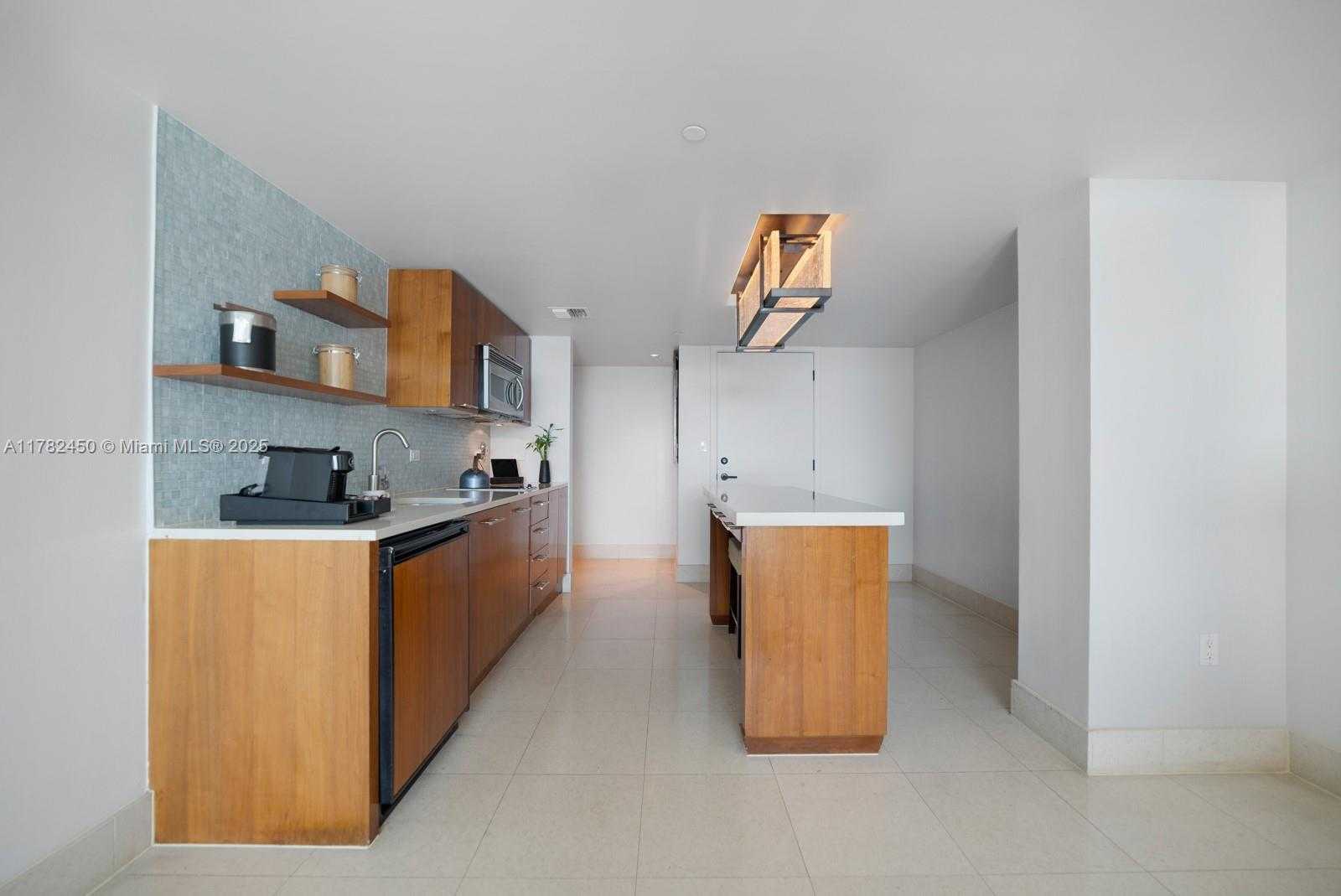Small Image of 6801 COLLINS AVE #702, Miami Beach Number 9