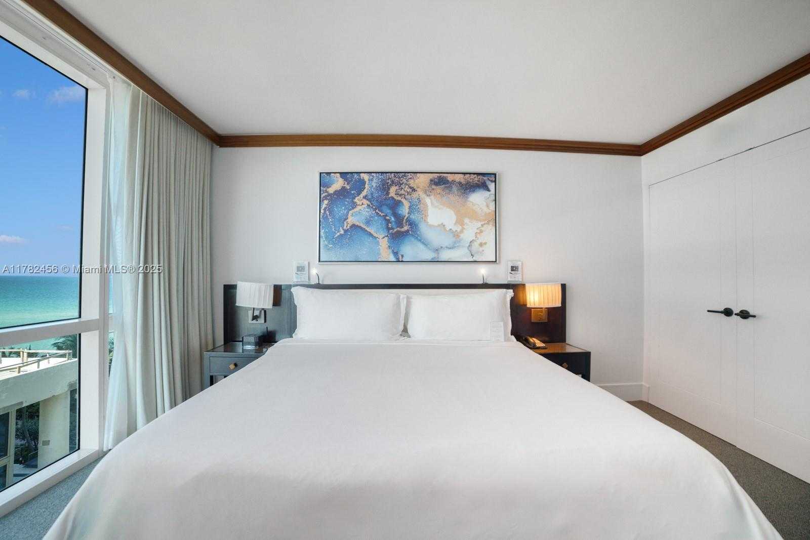 Small Image of 6801 COLLINS AVE #709, Miami Beach Number 10
