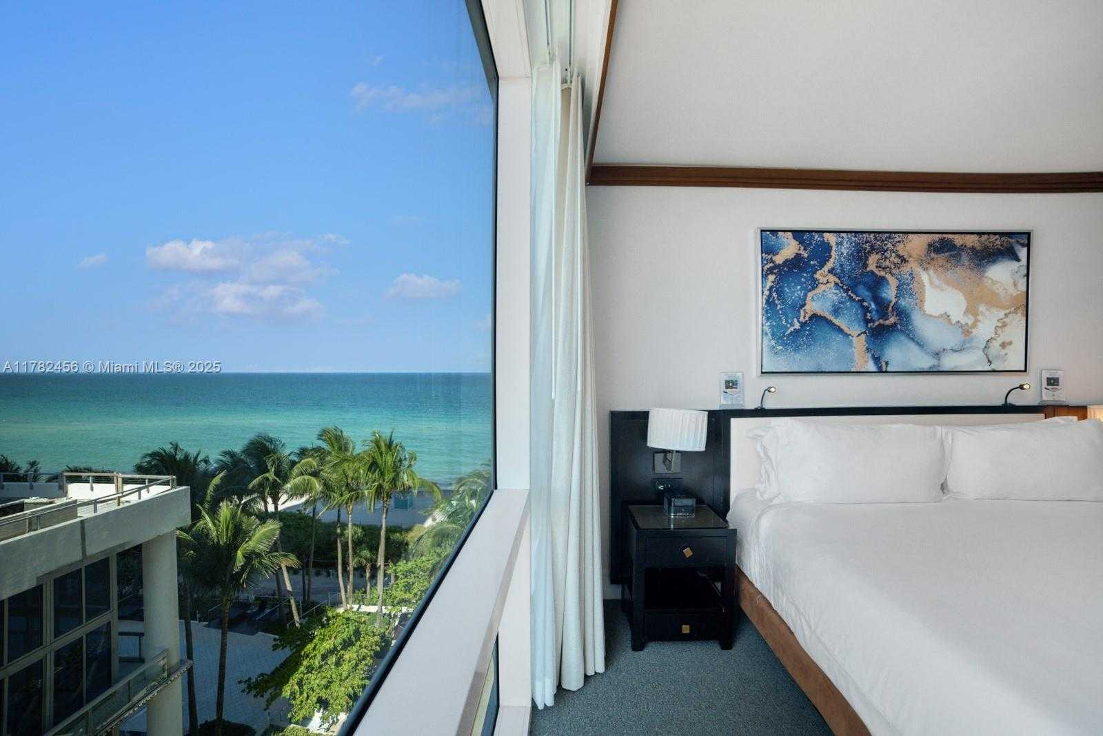 Small Image of 6801 COLLINS AVE #709, Miami Beach Number 9