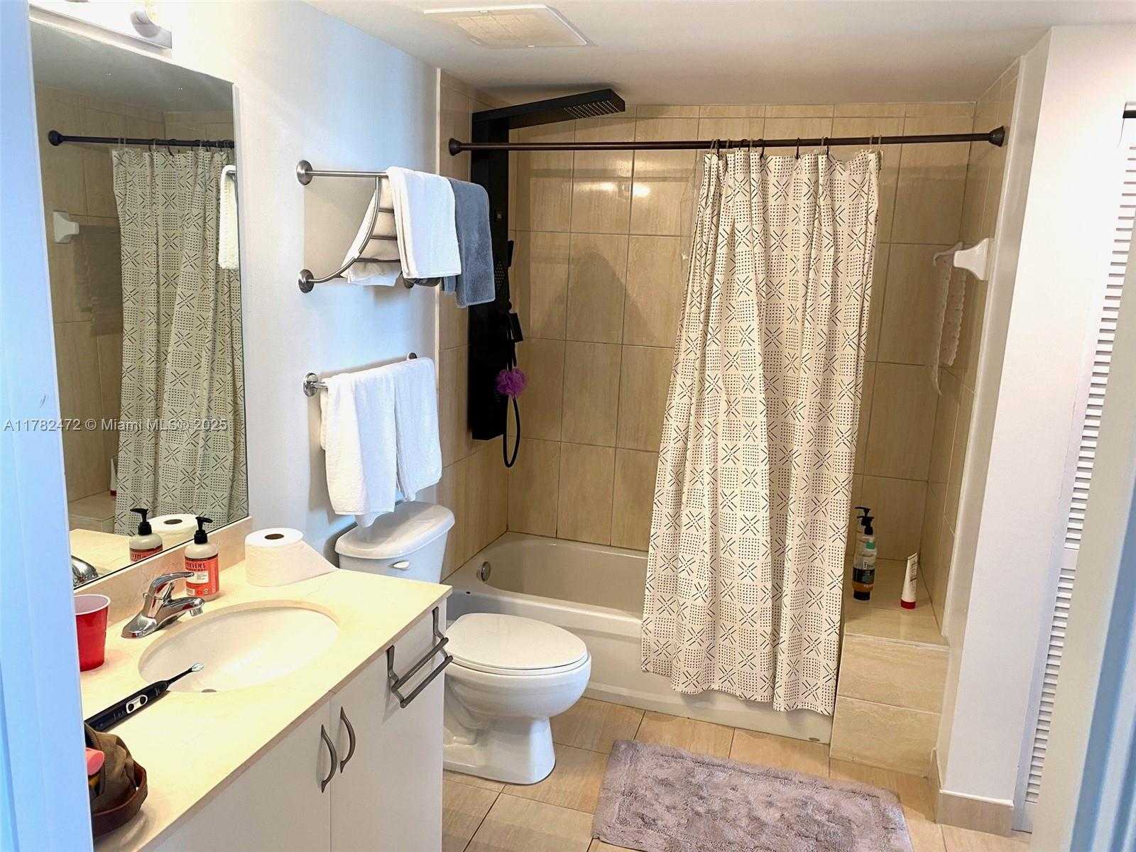 Small Image of 1750 NORTH BAYSHORE DR #3106, Miami Number 14