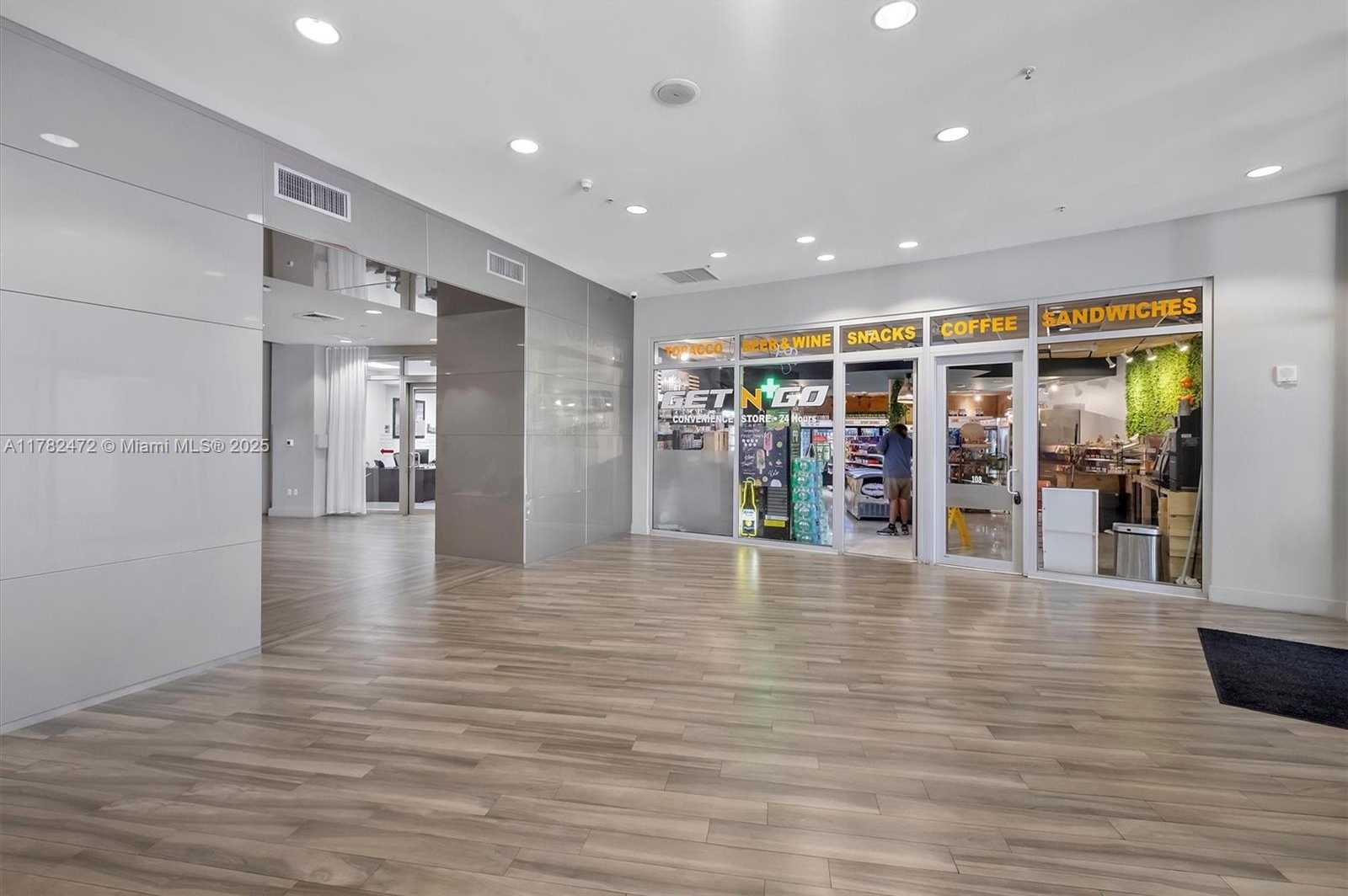 Small Image of 1750 NORTH BAYSHORE DR #3106, Miami Number 19