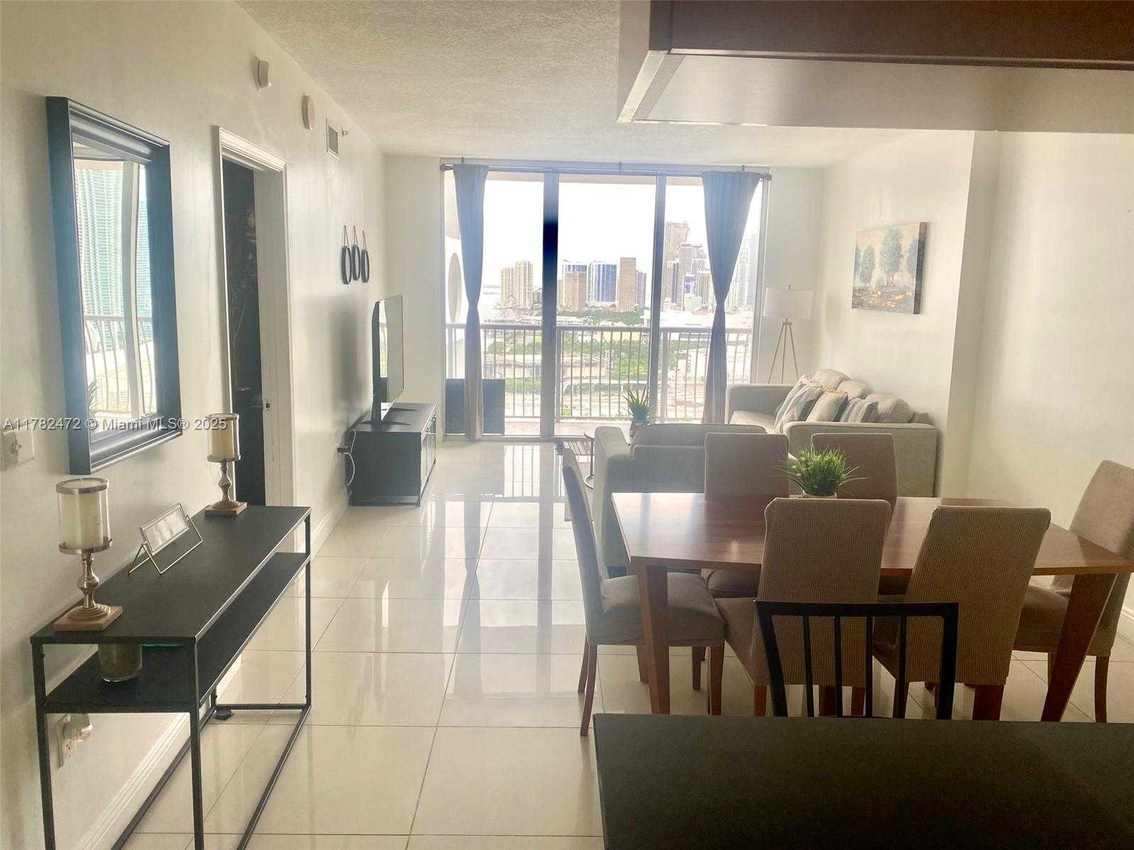 Small Image of 1750 NORTH BAYSHORE DR #3106, Miami Number 4