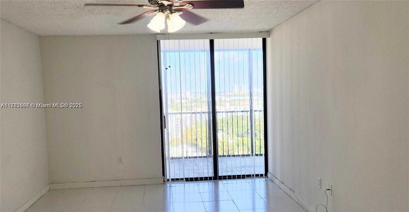 Small Image of 20100 WEST COUNTRY CLUB DR #PH-03, Aventura Number 15