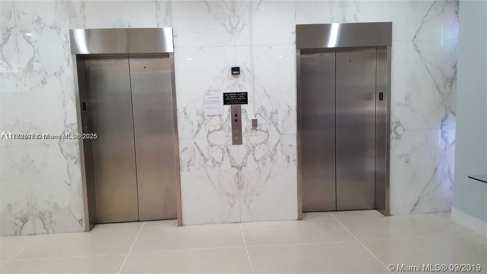 Small Image of 20100 WEST COUNTRY CLUB DR #PH-03, Aventura Number 21
