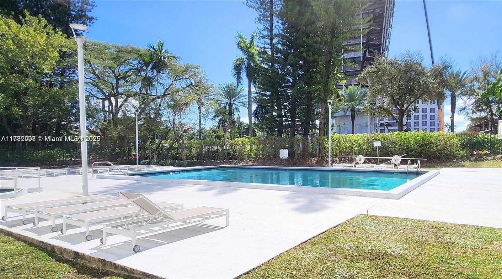 Small Image of 20100 WEST COUNTRY CLUB DR #PH-03, Aventura Number 22