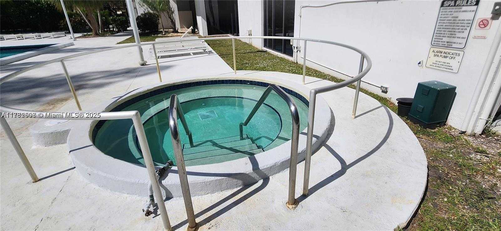 Small Image of 20100 WEST COUNTRY CLUB DR #PH-03, Aventura Number 25
