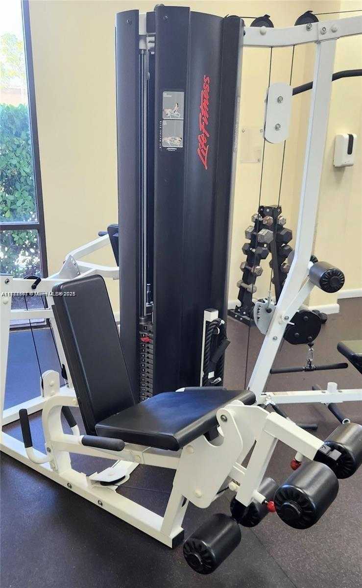 Small Image of 20100 WEST COUNTRY CLUB DR #PH-03, Aventura Number 28