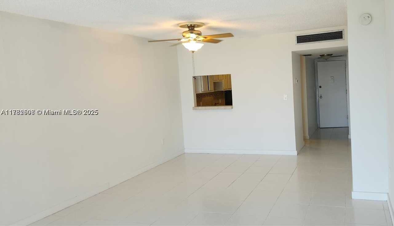 Small Image of 20100 WEST COUNTRY CLUB DR #PH-03, Aventura Number 6