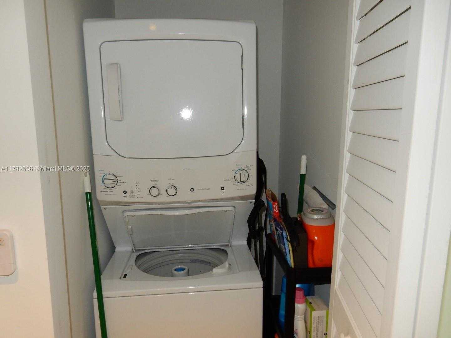 Small Image of 1600 SOUTH WEST 1ST AVE #506, Miami Number 12
