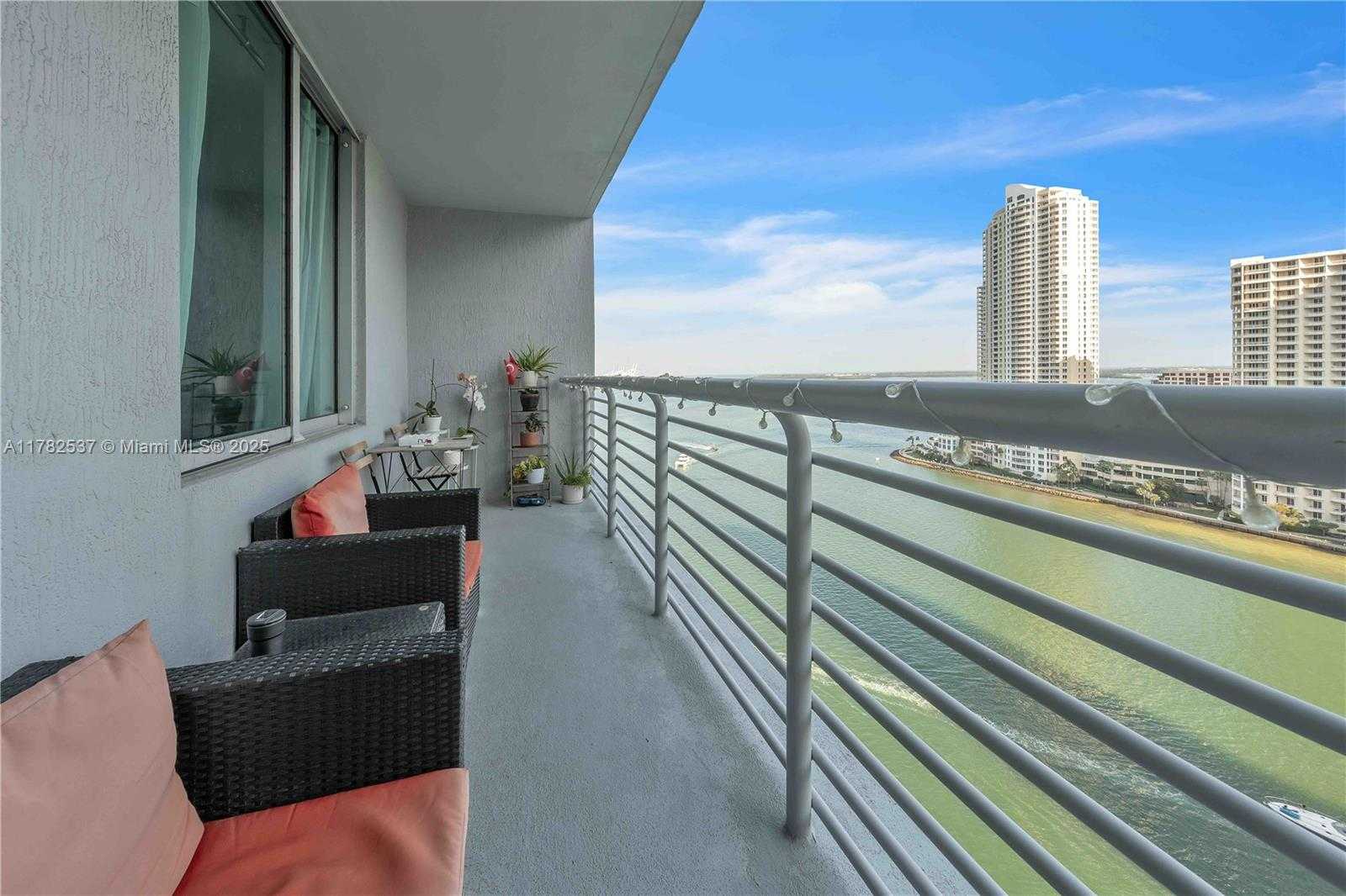 Small Image of 335 SOUTH BISCAYNE BLVD #2003, Miami Number 22