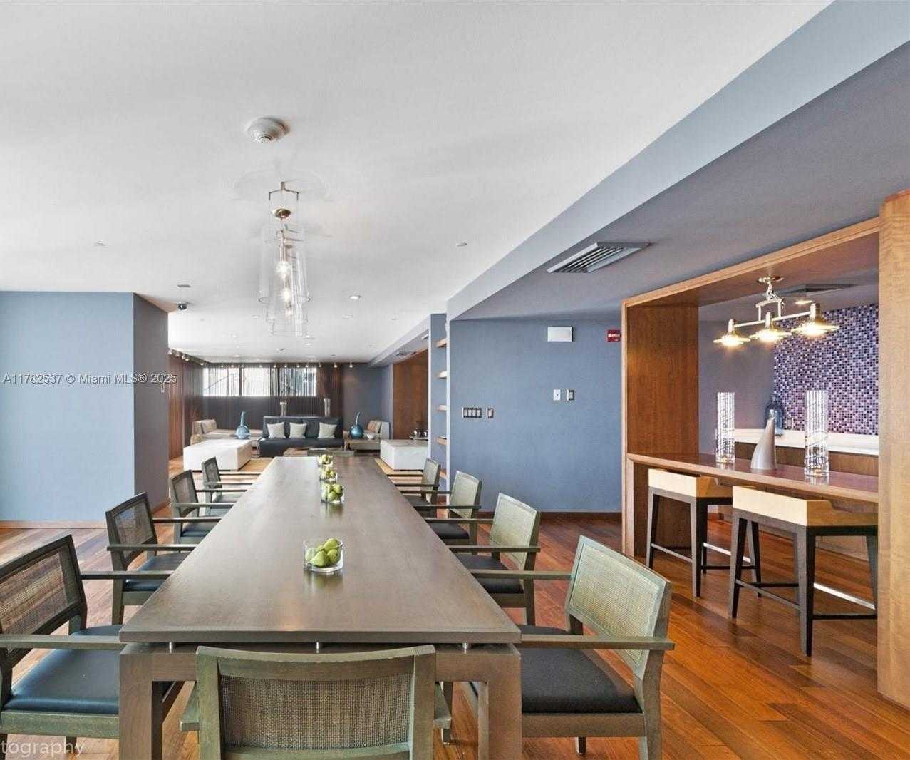 Small Image of 335 SOUTH BISCAYNE BLVD #2003, Miami Number 37