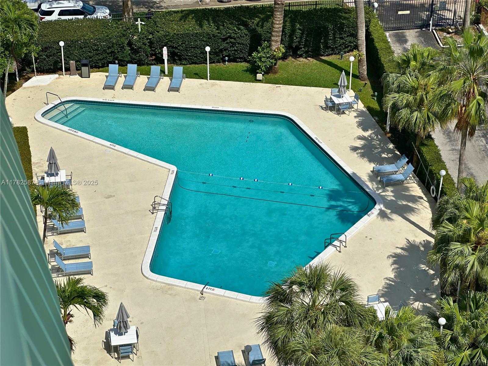 Small Image of 1408 BRICKELL BAY DR #1104, Miami Number 18