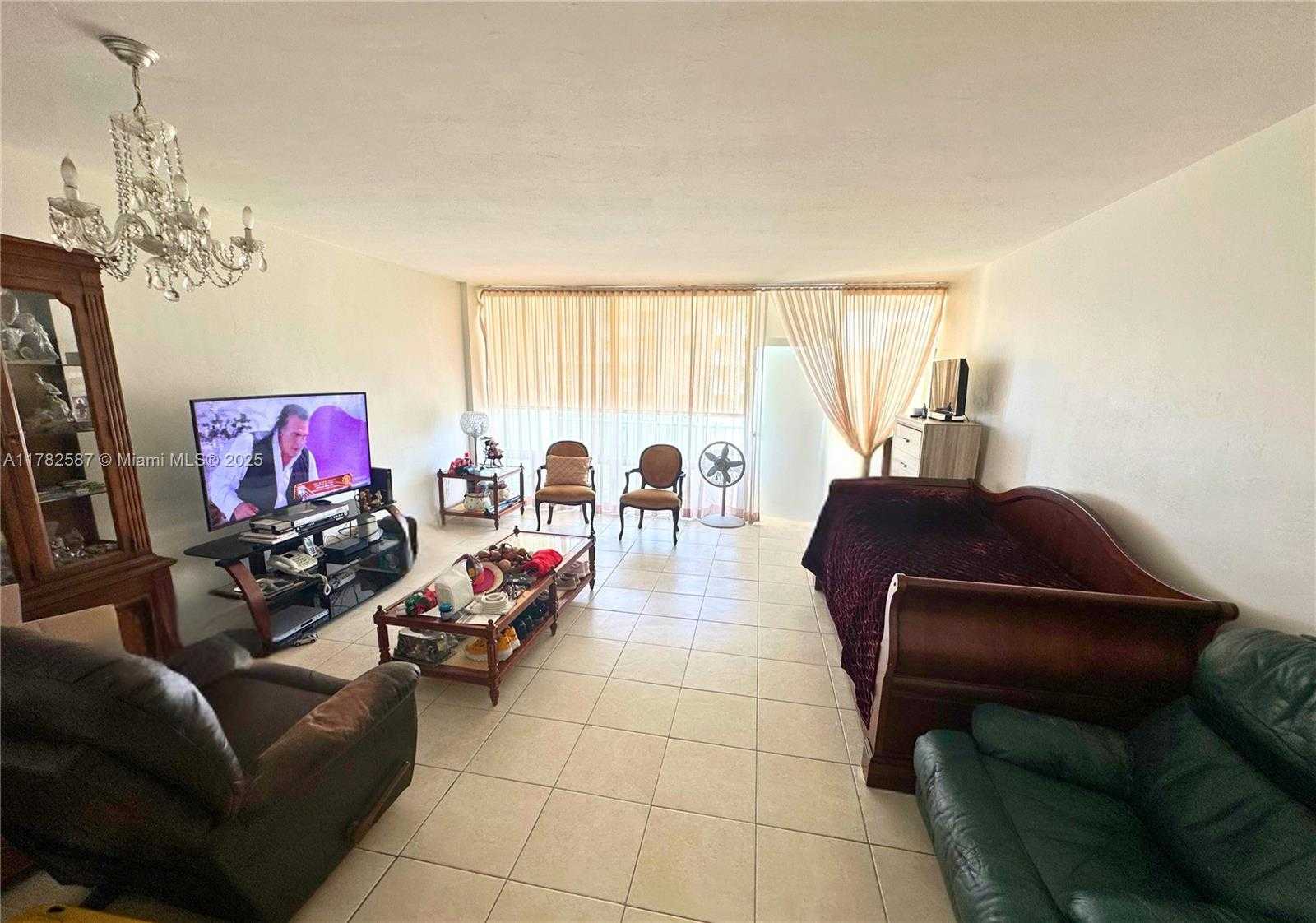 Small Image of 1408 BRICKELL BAY DR #1104, Miami Number 8