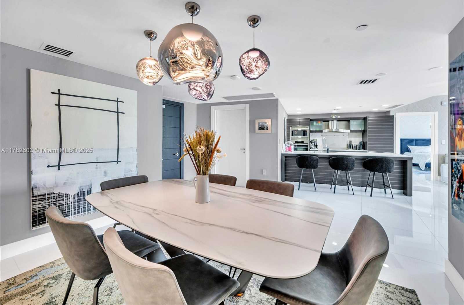 Small Image of 200 BISCAYNE BOULEVARD WAY #3307, Miami Number 10