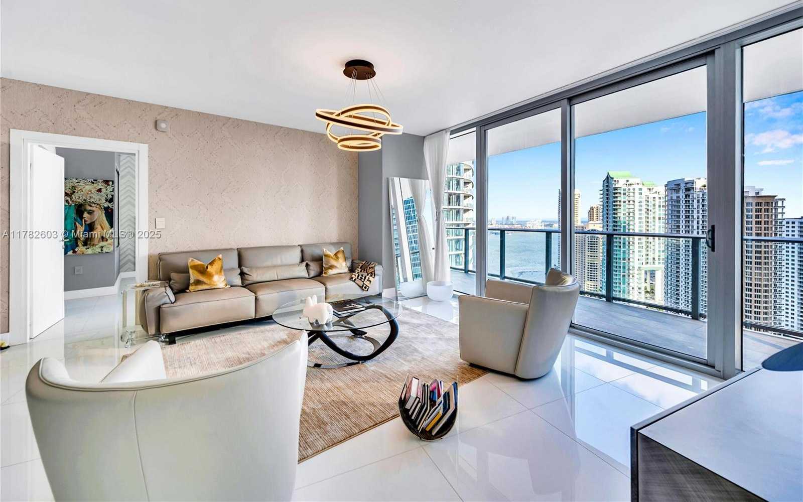 Small Image of 200 BISCAYNE BOULEVARD WAY #3307, Miami Number 15