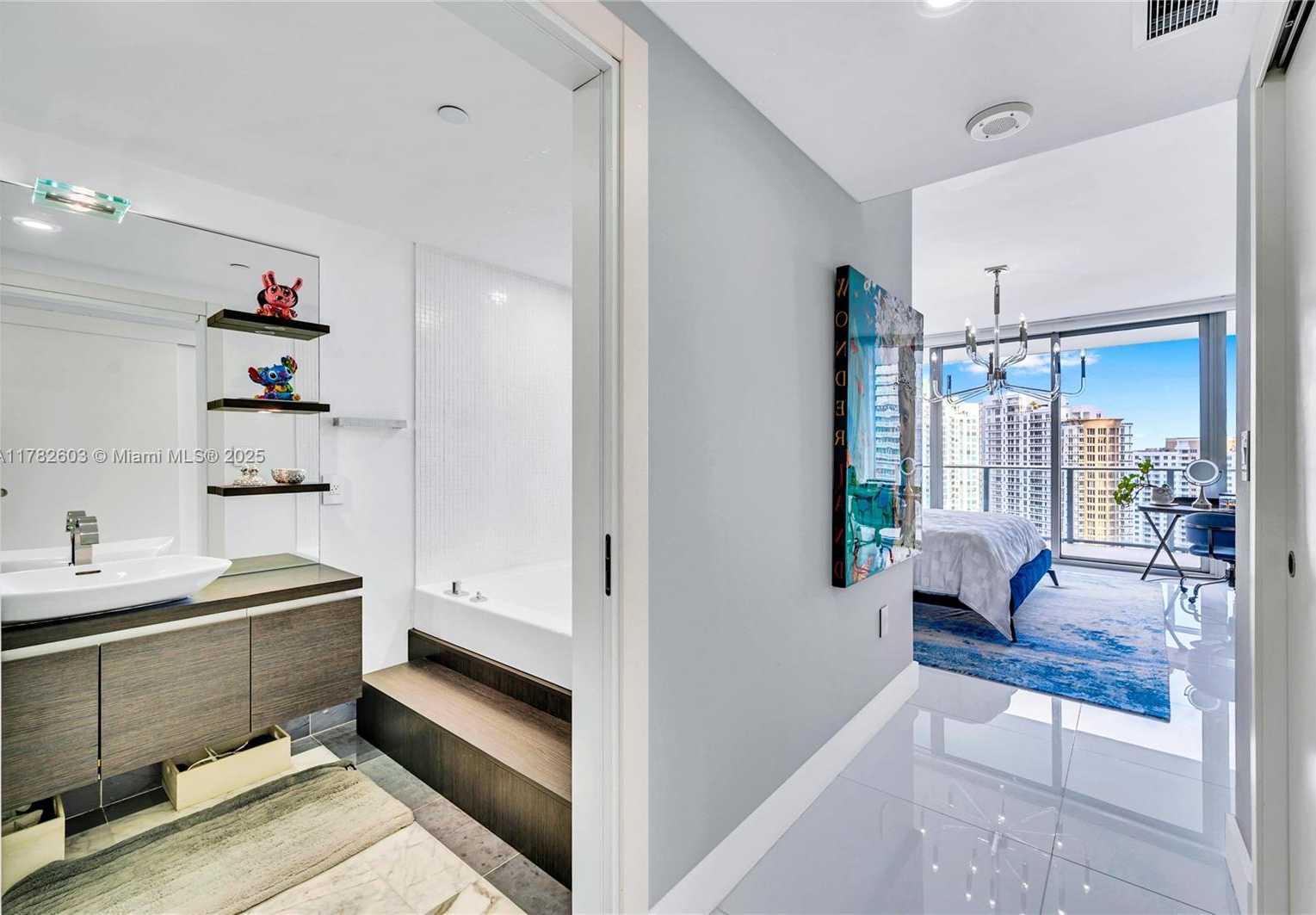 Small Image of 200 BISCAYNE BOULEVARD WAY #3307, Miami Number 24