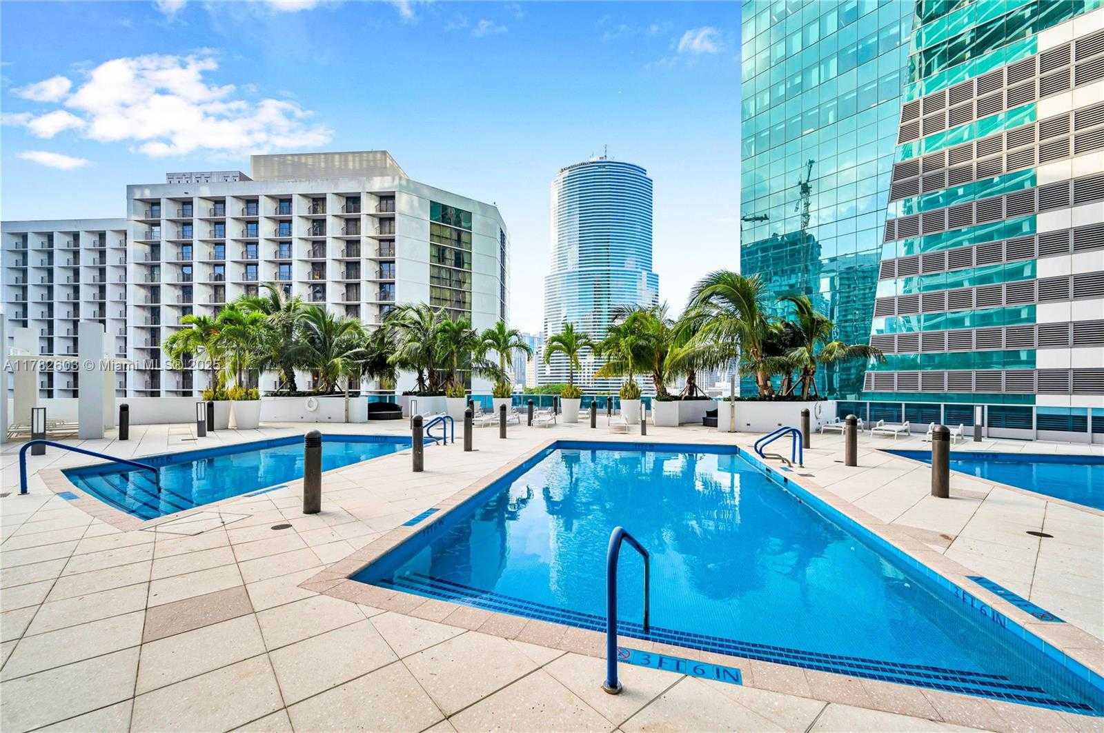 Small Image of 200 BISCAYNE BOULEVARD WAY #3307, Miami Number 35