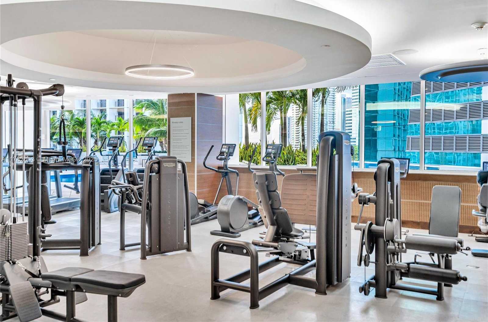 Small Image of 200 BISCAYNE BOULEVARD WAY #3307, Miami Number 39