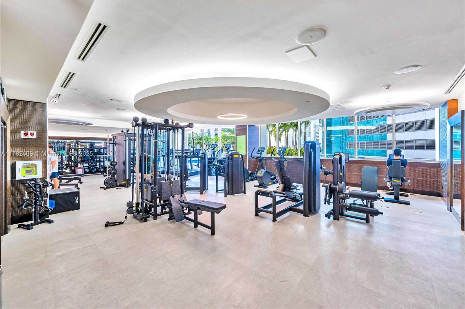 Small Image of 200 BISCAYNE BOULEVARD WAY #3307, Miami Number 40