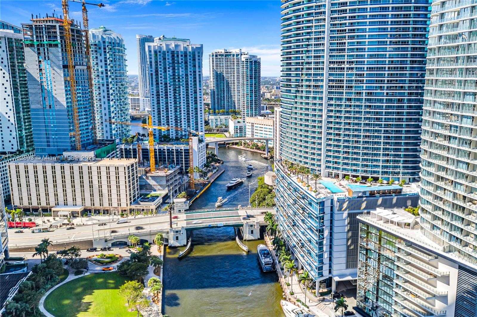 Small Image of 200 BISCAYNE BOULEVARD WAY #3307, Miami Number 47