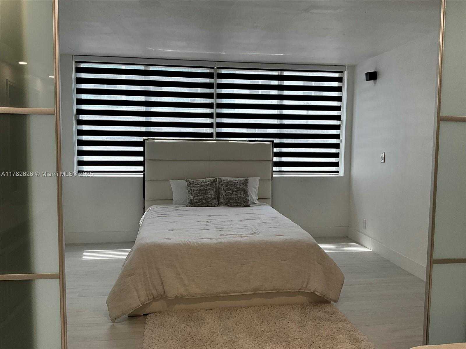 Small Image of 5005 COLLINS AVE #109, Miami Beach Number 10