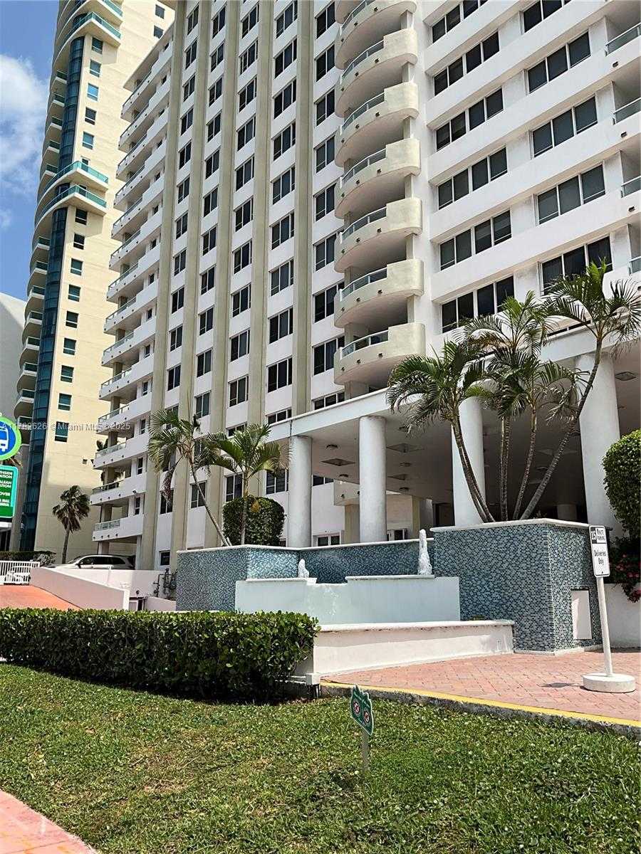 Small Image of 5005 COLLINS AVE #109, Miami Beach Number 2