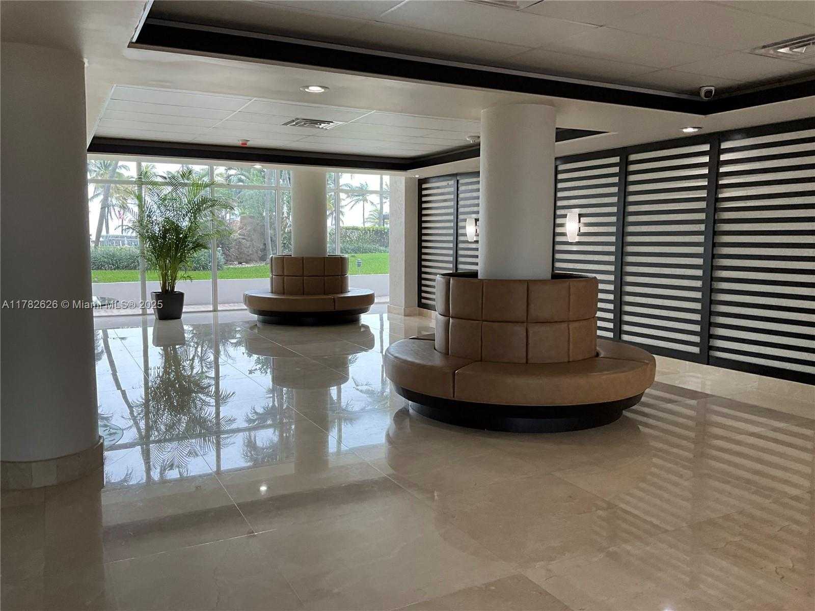Small Image of 5005 COLLINS AVE #109, Miami Beach Number 4