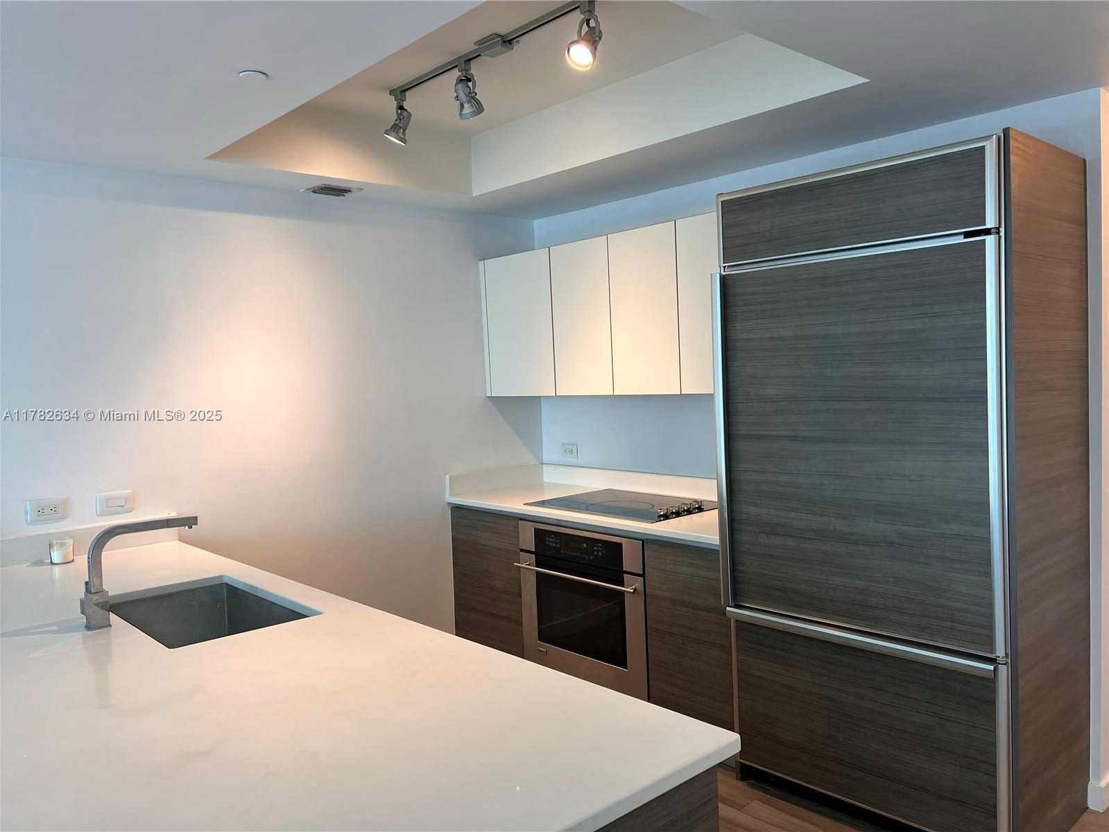 Small Image of 1100 SOUTH MIAMI AVE #1604, Miami Number 19
